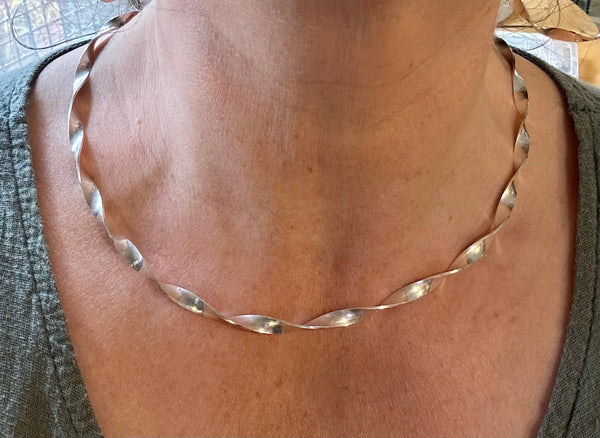 Ériu Silver Choker