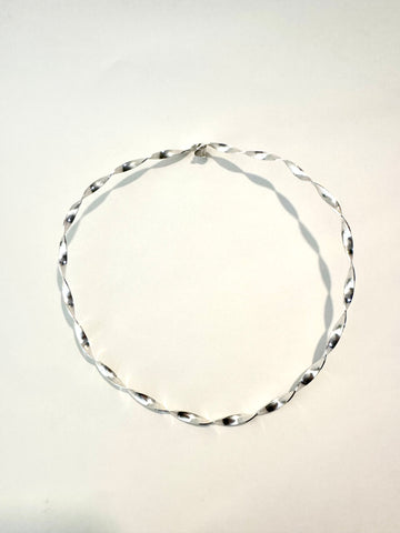 Ériu Silver Choker
